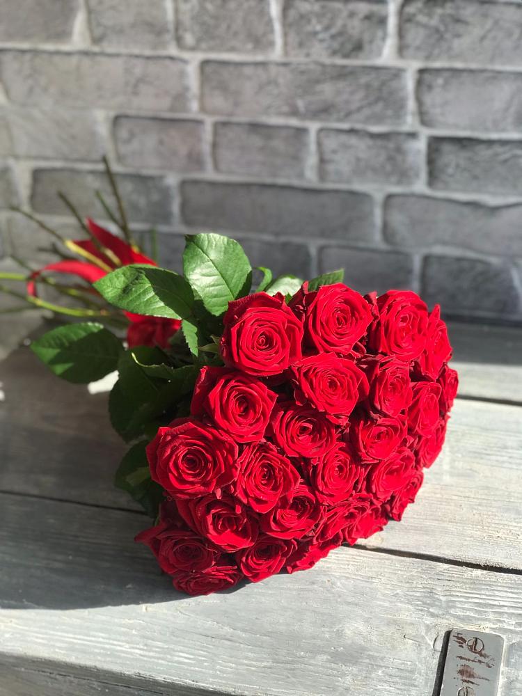Букет Красные розы Фридом в Сурхахи