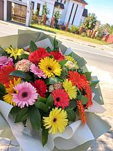 Букет цветов из:  Герберы #REPLACE_PRED# Сурхахи