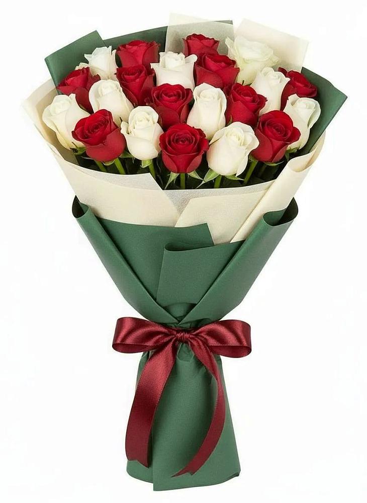 Букет Микс из красных и белых роз в Сурхахи