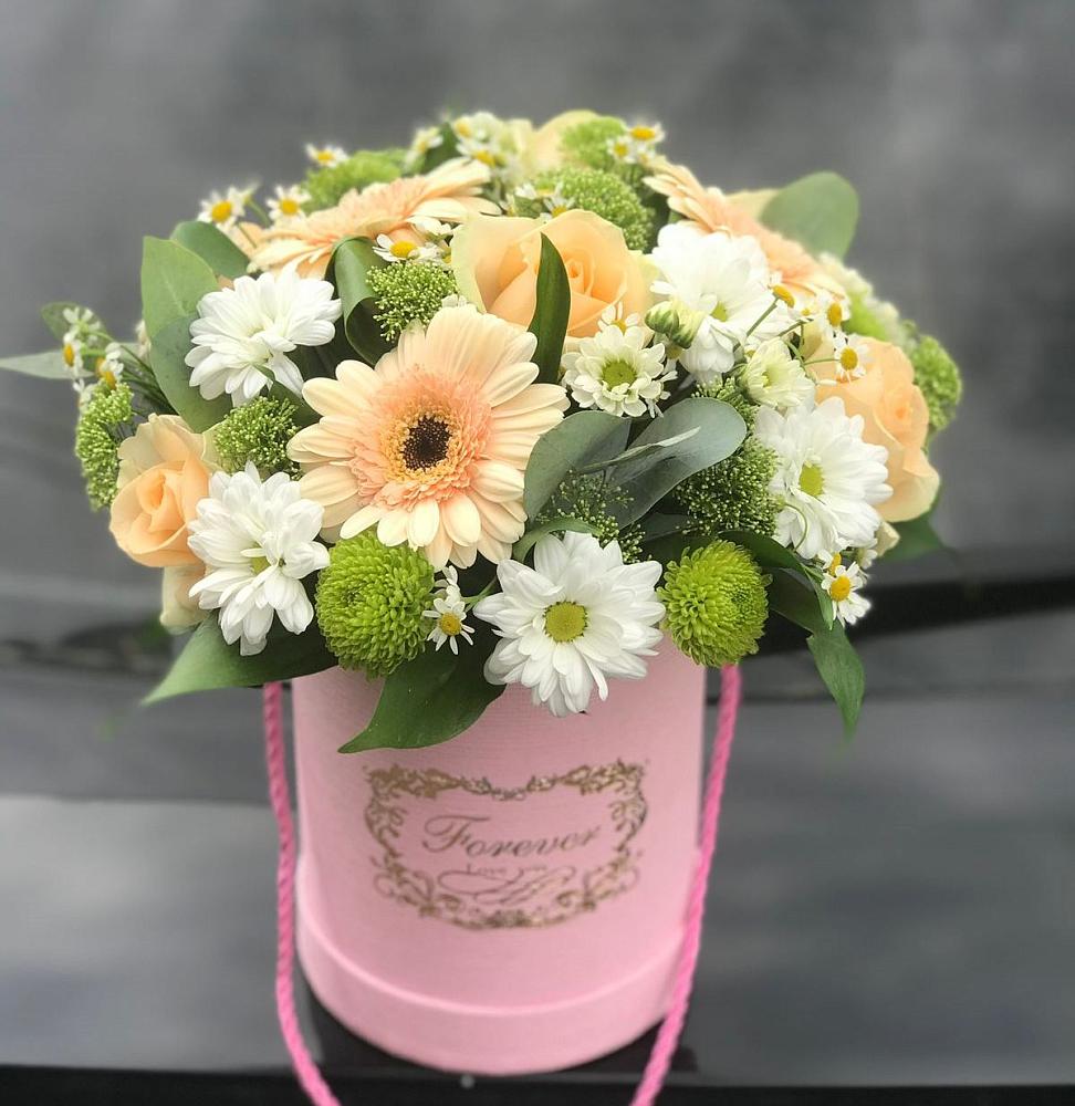 Цветочная композиция из Розы, Герберы и Хризантемы в шляпной коробке в Сурхахи