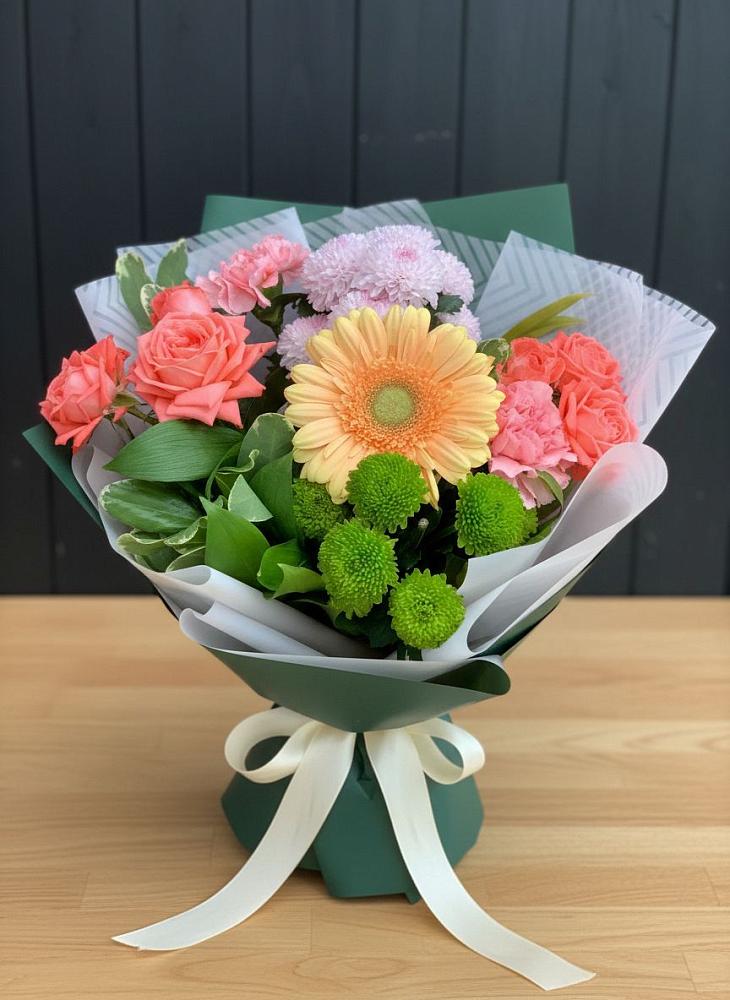 Букет цветов из: Гвоздики, Розы, Герберы и Хризантемы в Сурхахи